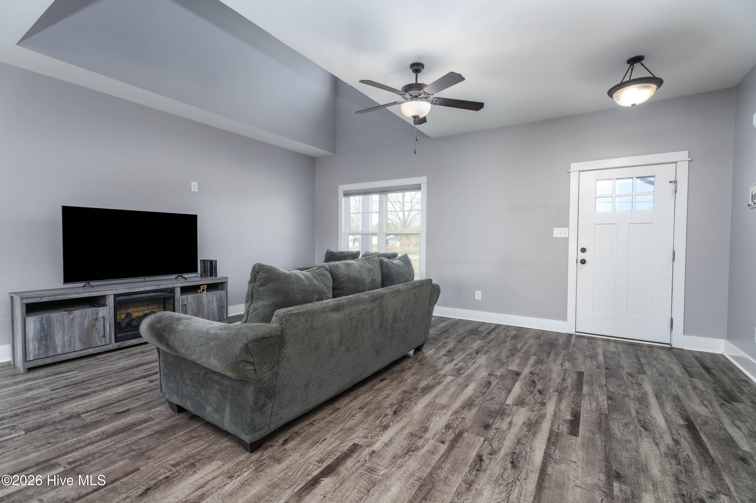 239 Gregory Fork Road Richlands, NC 28574 - Photo 7 of 38 239 Gregory Fork Road-3