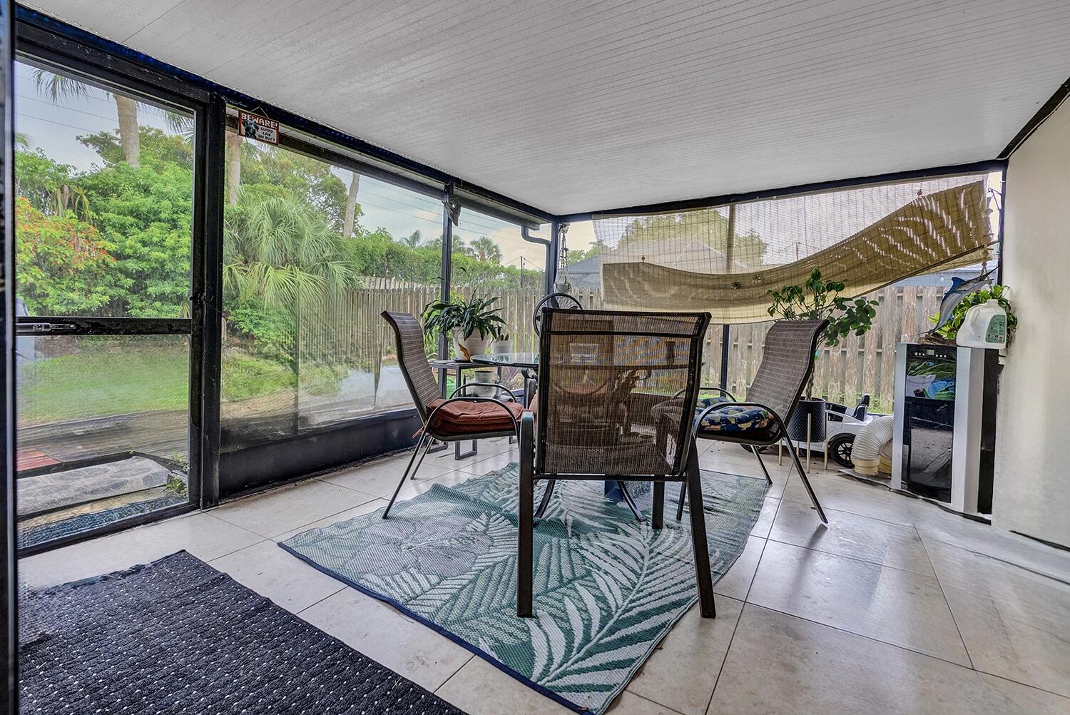9544 Richmond Circle Boca Raton, FL 33434 - Photo 24 of 29 Screened Patio