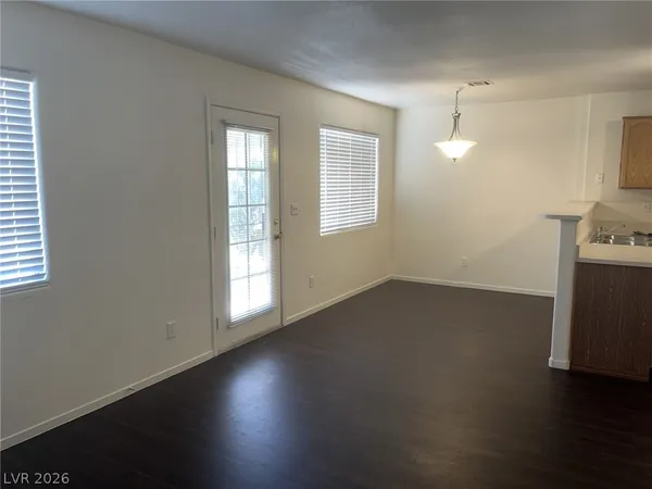 $1,500 | 2525 Sierra Bello Avenue, Unit 105, Las Vegas, NV 89106
