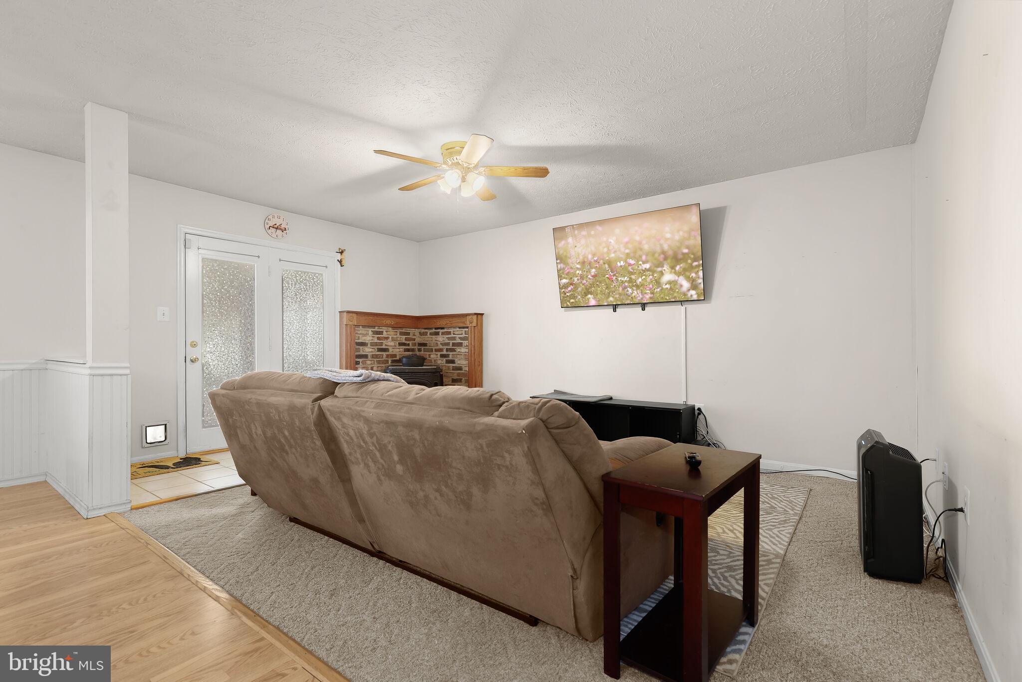 7767 Monaghan Road Glen Burnie, MD 21060 - Photo 20 of 48 Family Room