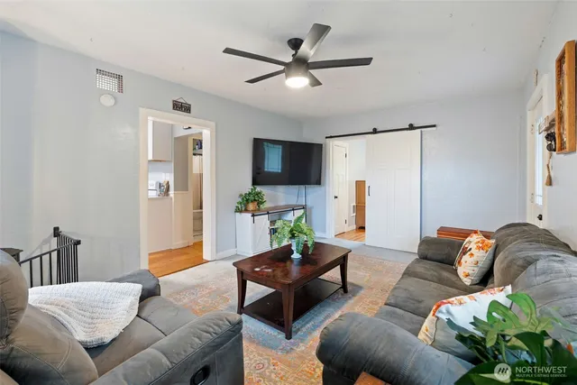 $327,500 | 212 West 6th Street, Centralia, WA 98531