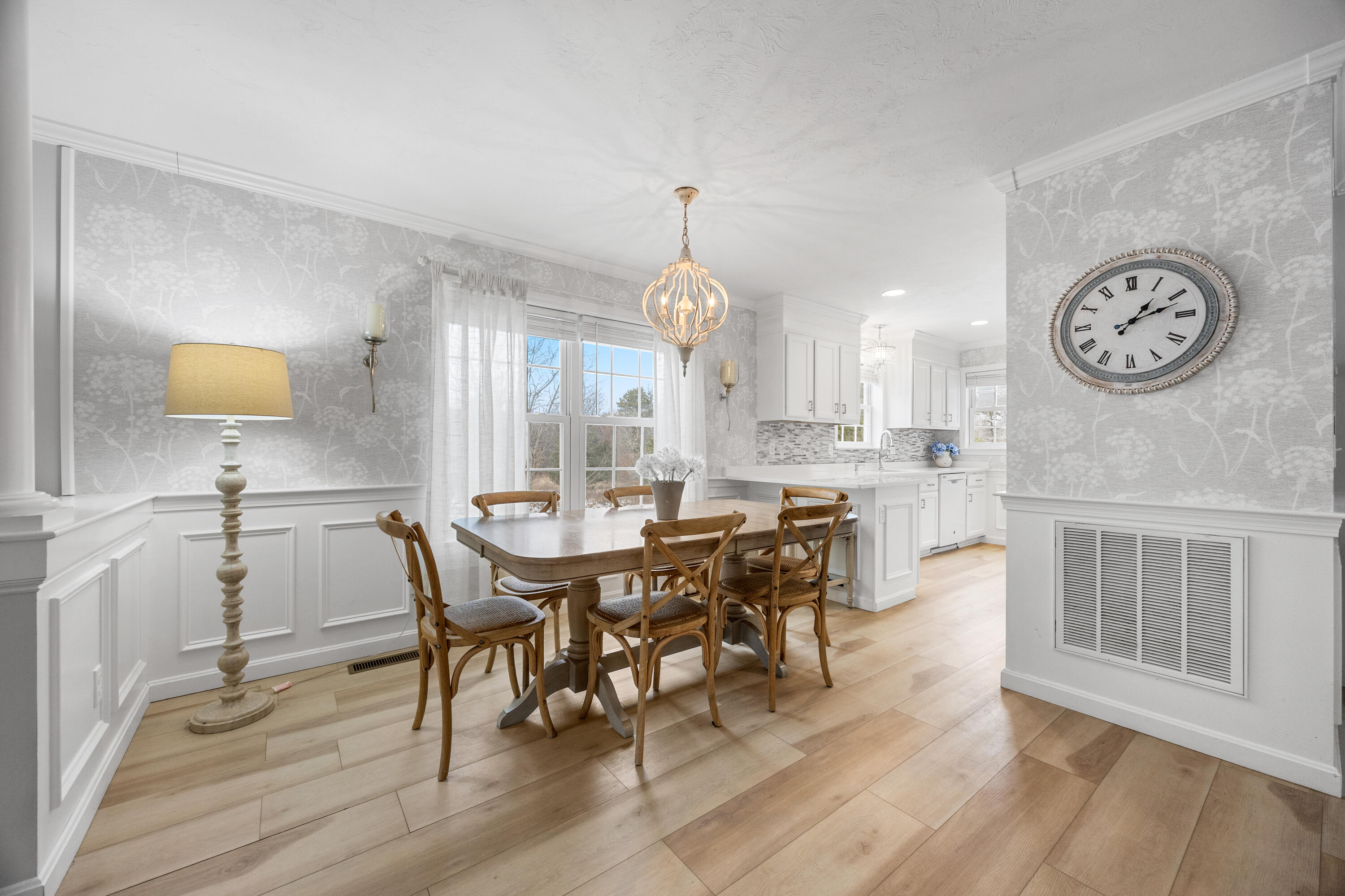 32 Carleton Street, Unit 32 Onset, MA 02558 - Photo 7 of 28 Dining