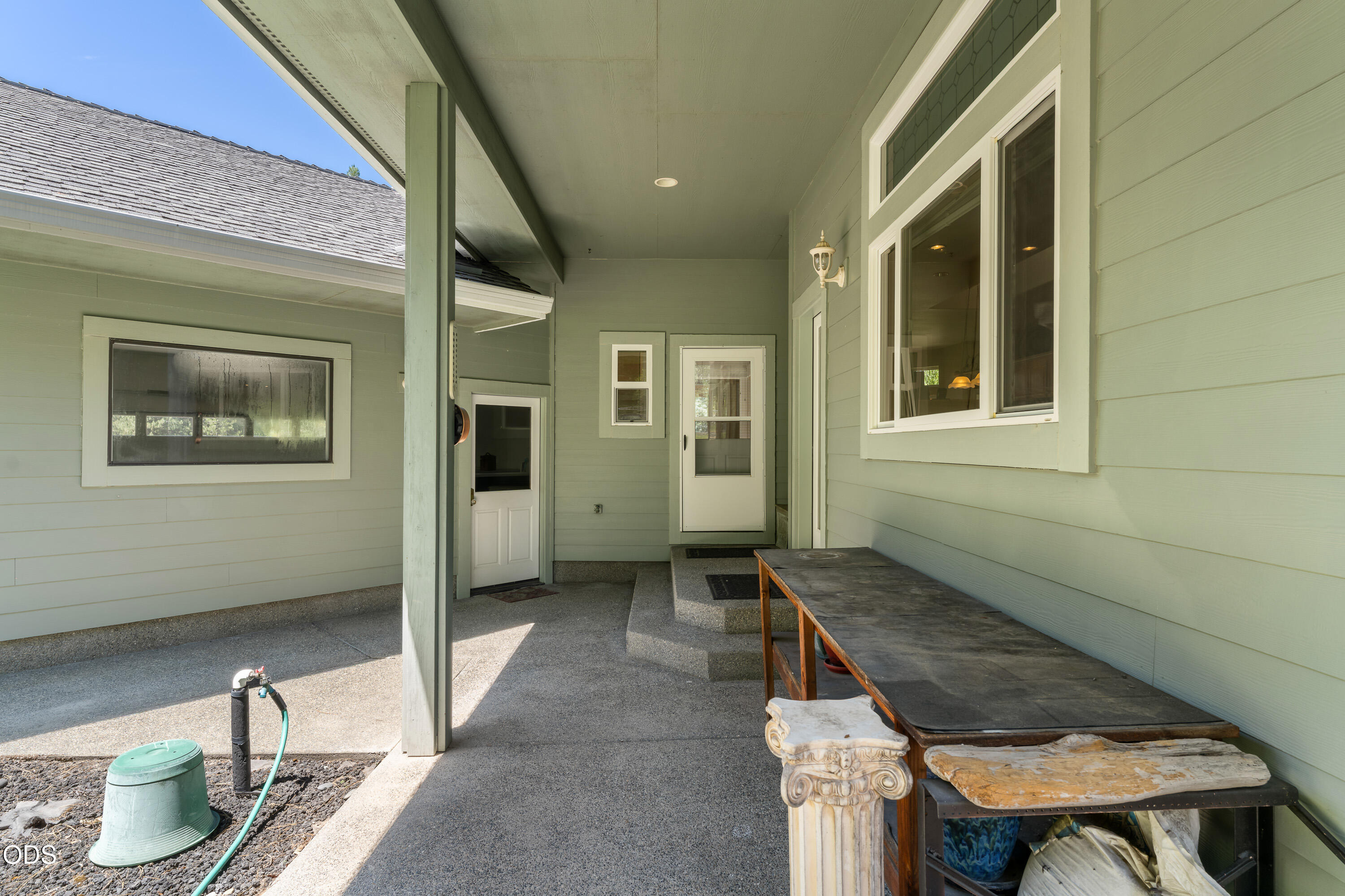 155 Kingsgate Way Grants Pass, OR 97527 - Photo 40 of 53