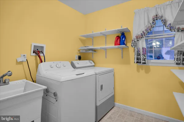$299,900 | 4350 Prestwick Drive, Reading, PA 19606