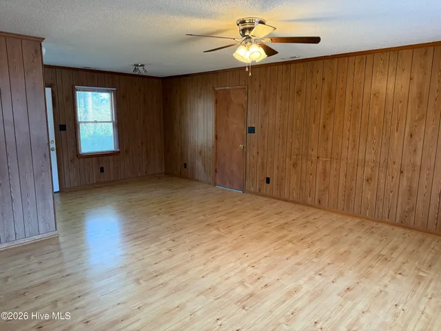 $1,295 | 137 Florida Park Road, Newport, NC 28570