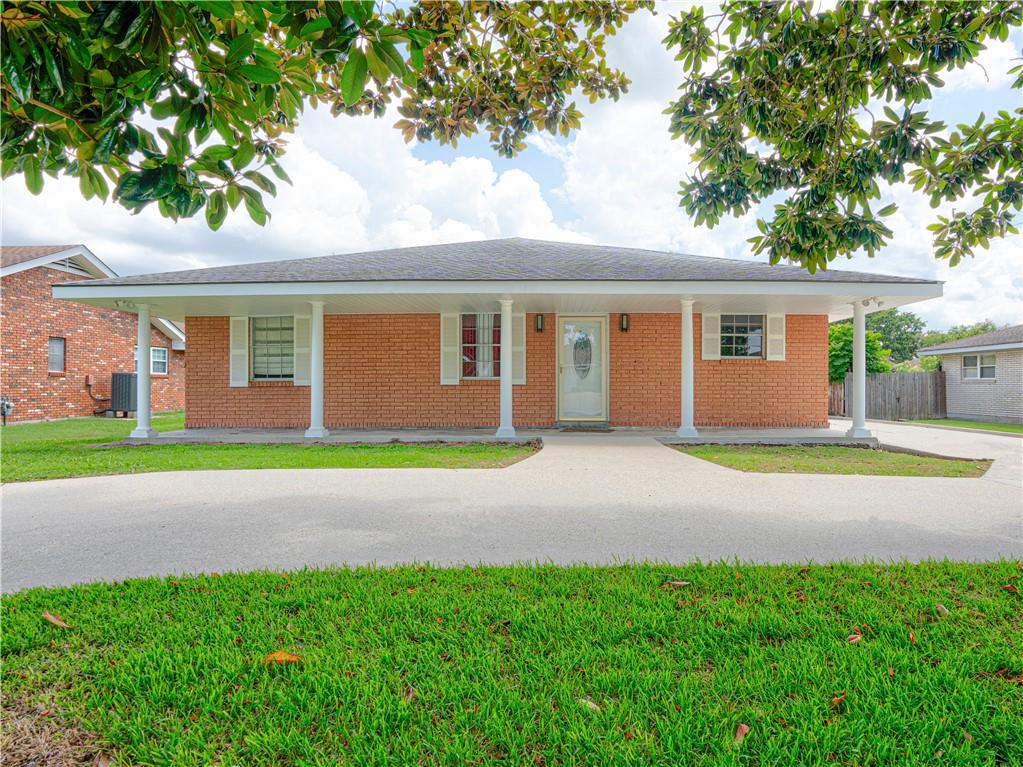 121 Rho Street Belle Chasse, LA 70037 - Photo 1 of 20 Gallery Image 1