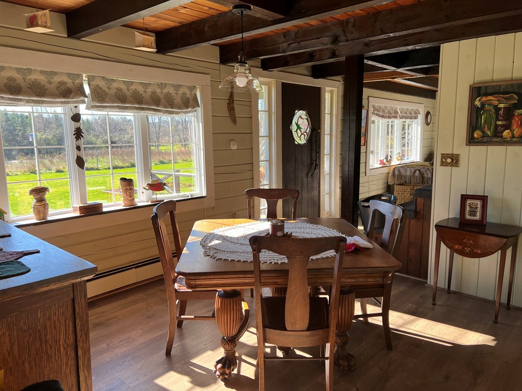 640 River Road Peru, NY 12972 - Photo 7 of 35 Gallery Image 7