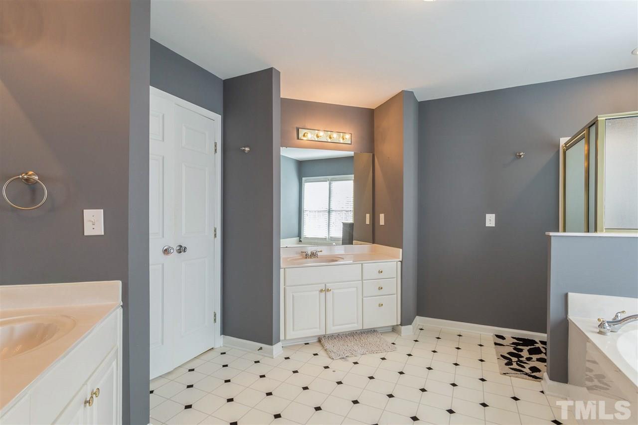 4105 Crystal Clay Court Raleigh, NC 27613 - Photo 13 of 24 Gallery Image 13