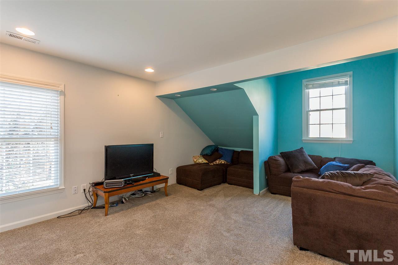 4105 Crystal Clay Court Raleigh, NC 27613 - Photo 15 of 24 Gallery Image 15