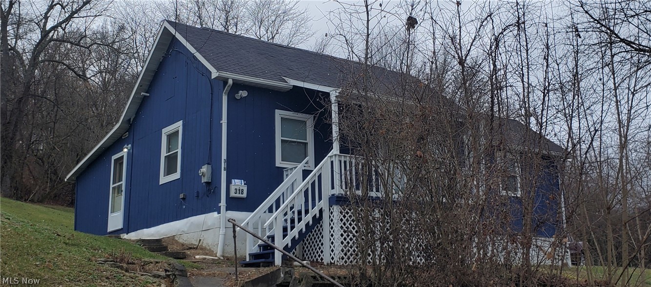 318 Spring Street Cambridge, OH 43725 - Photo 1 of 12
