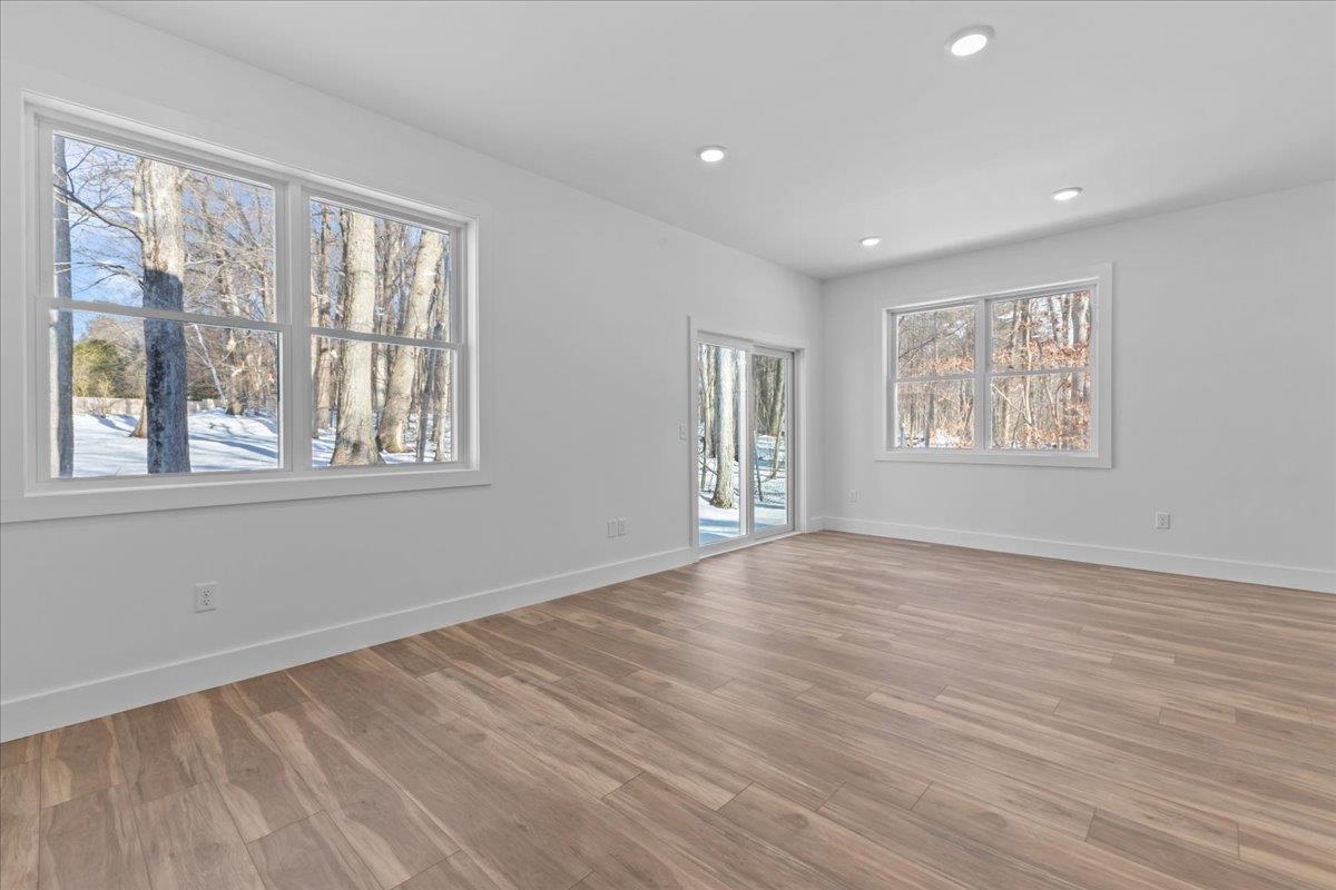 208 Dale Road Burlington, VT 05408 - Photo 16 of 48