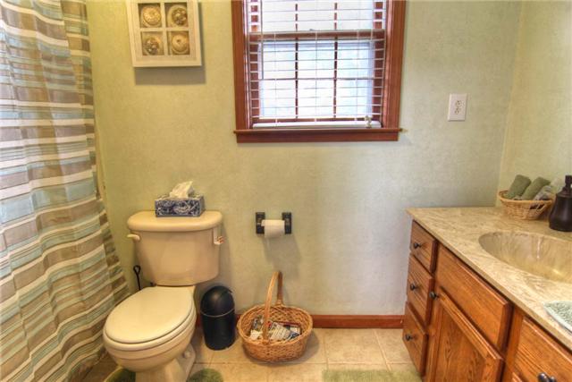 2904 West Trimble Road Milton, TN 37118 - Photo 9 of 11 Full size bath offers complete convenience to all family and guests who are visiting. Bathroom shares a hot water tank with the kitchen. Plenty of hot water for everyone!!!