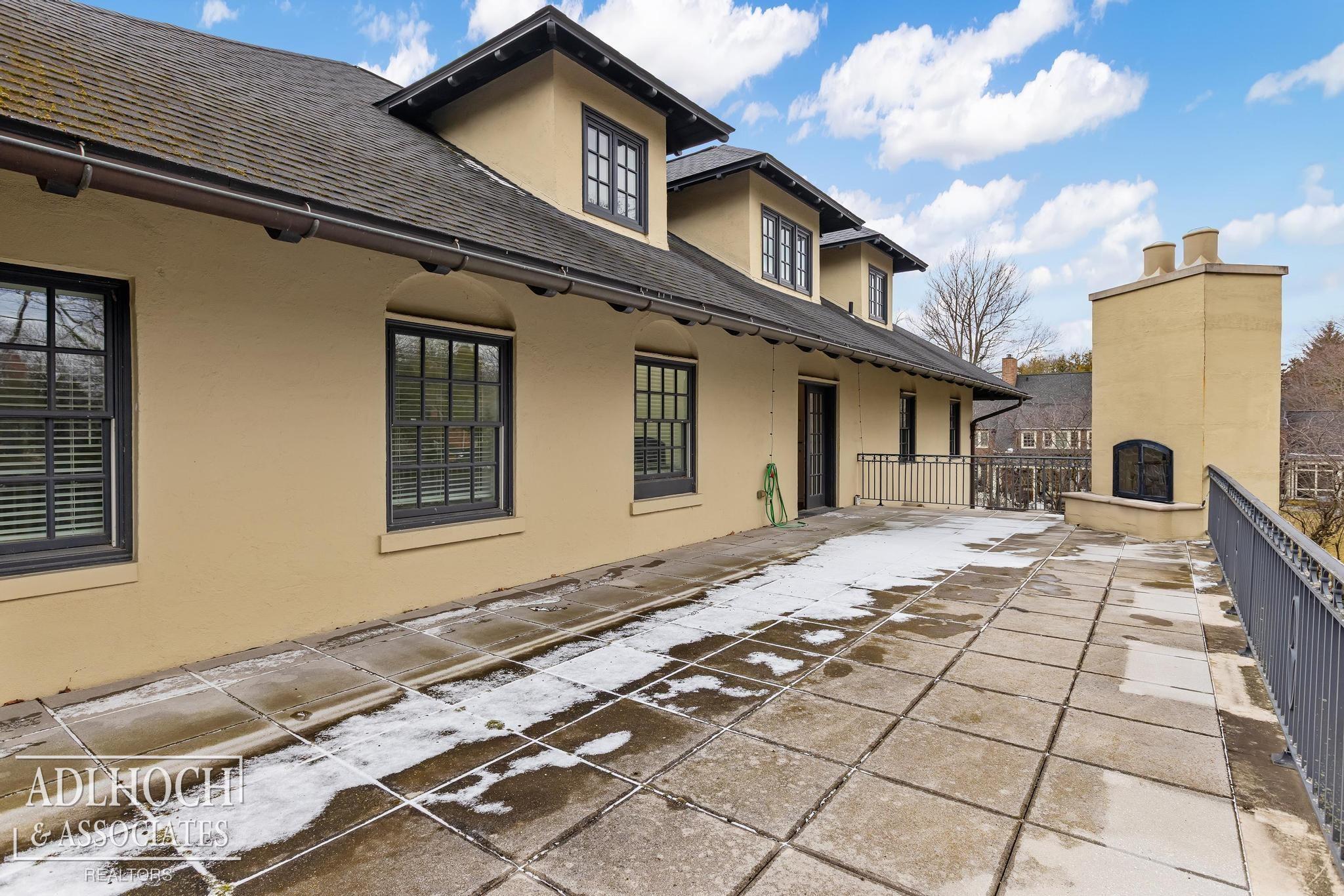 166 Cloverly Road Grosse Pointe, MI 48236 - Photo 48 of 72 50168102-82811184-d09f-4061-b839-a6f7c043256b.JPG