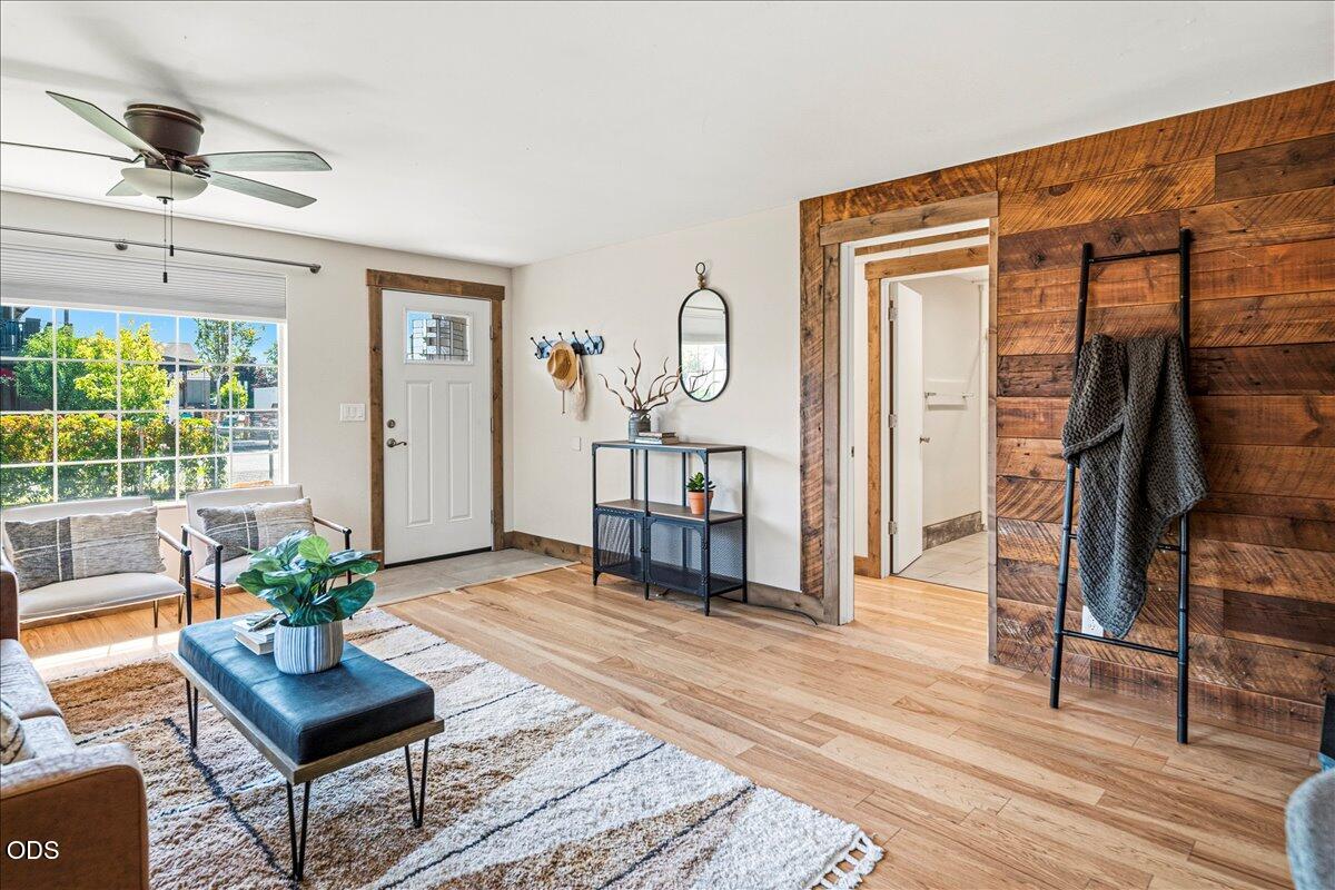 645 Northwest 7th Street Redmond, OR 97756 - Photo 6 of 37