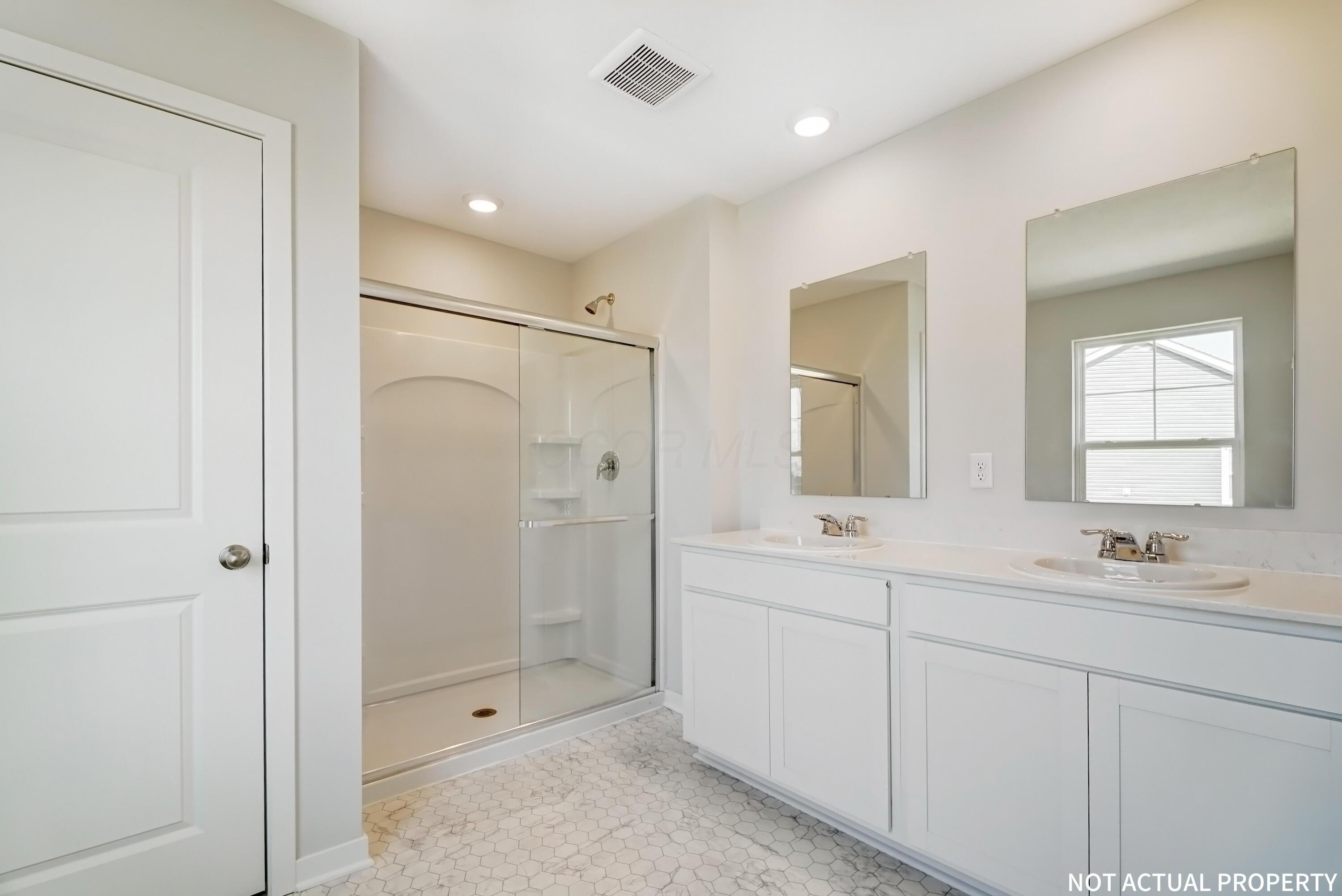 89 Wheatley Street Lithopolis, OH 43136 - Photo 18 of 34 17 Undecorated Master Bath
