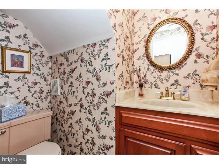 1013 Croton Road Wayne, PA 19087 - Photo 19 of 25 Half Bath