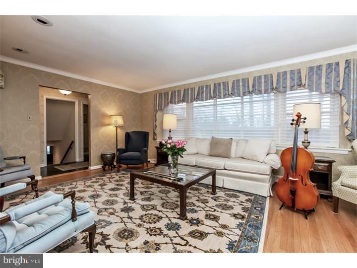 1013 Croton Road Wayne, PA 19087 - Photo 4 of 25 Living Room