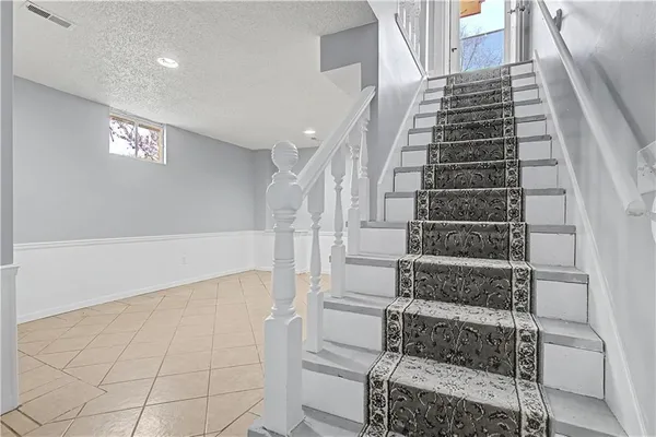 $240,000 | 8270 Perry Street, Overland Park, KS 66204