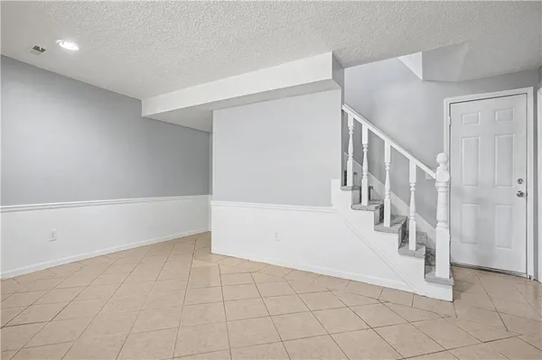 $240,000 | 8270 Perry Street, Overland Park, KS 66204