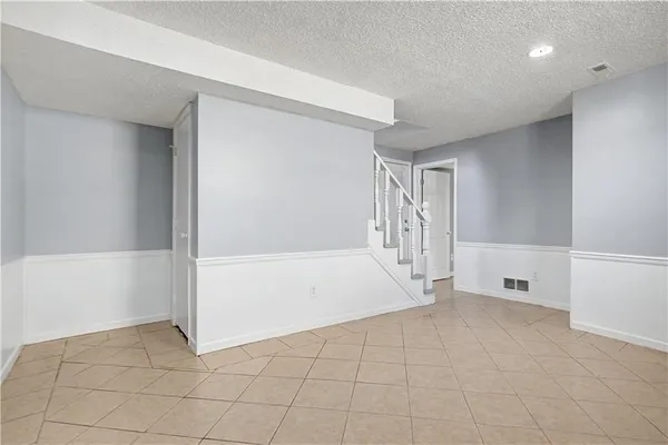 $240,000 | 8270 Perry Street, Overland Park, KS 66204