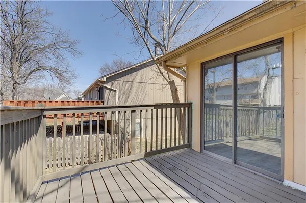 $240,000 | 8270 Perry Street, Overland Park, KS 66204