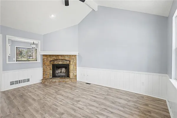 $240,000 | 8270 Perry Street, Overland Park, KS 66204