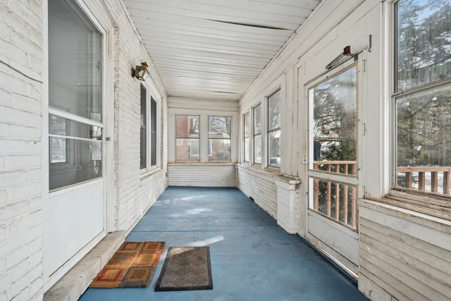 $4,300 | 2639 Prairie Avenue, Evanston, IL 60201