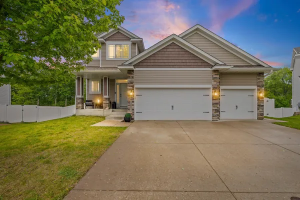 $550,000 | 13807 Martin Street Northwest, Andover, MN 55304