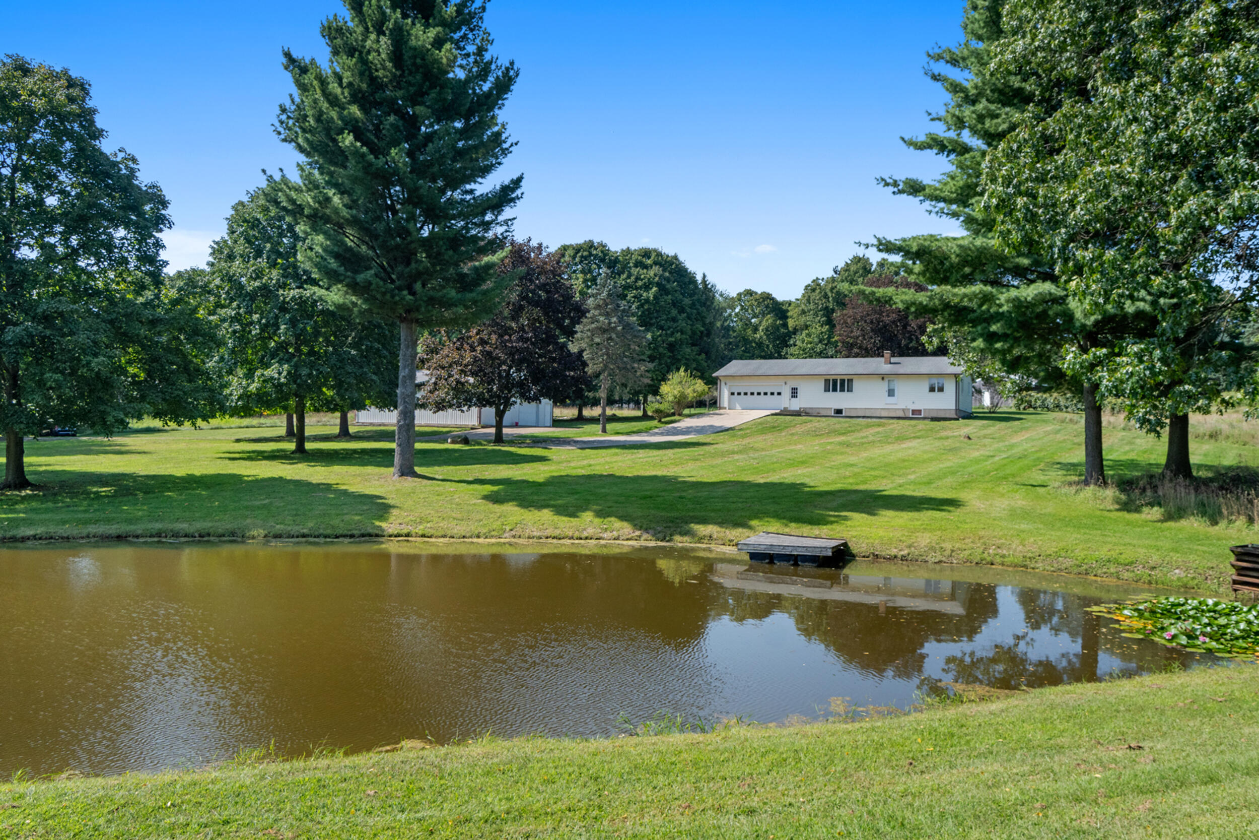 4475 North Sandstone Road Parma, MI 49269 - Photo 3 of 76 1_7 - 4475 n sandstone parma mi
