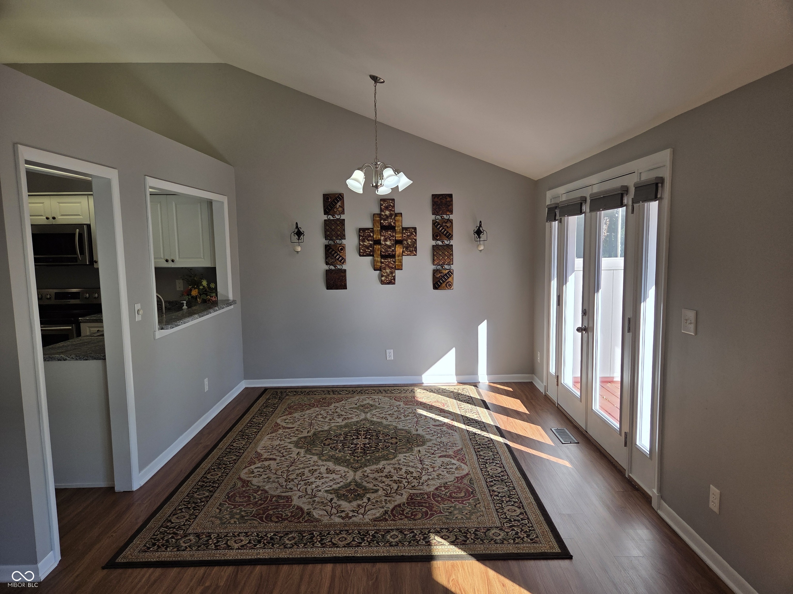 943 Mockernut Court Columbus, IN 47201 - Photo 13 of 24