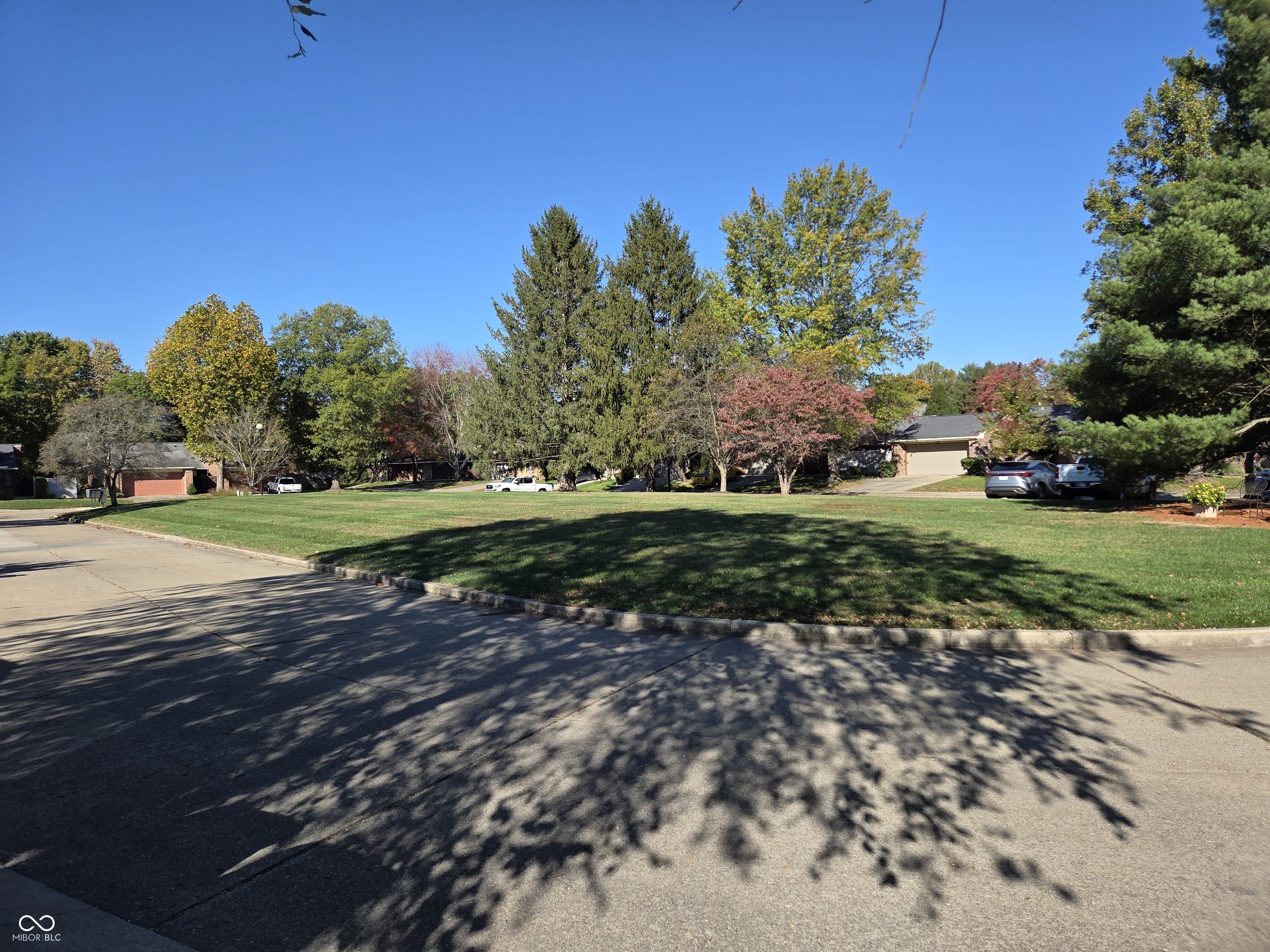 943 Mockernut Court Columbus, IN 47201 - Photo 24 of 24