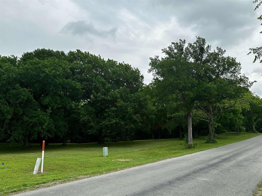 505 Paxton Road Gunter, TX 75058 - Photo 4 of 12 a view of a basketball court