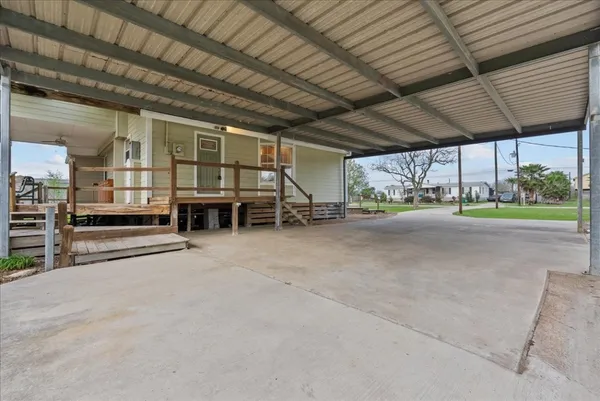 $359,900 | 542 16th Street, San Leon, TX 77539