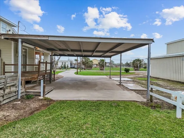 $359,900 | 542 16th Street, San Leon, TX 77539