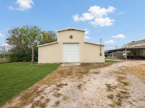 $359,900 | 542 16th Street, San Leon, TX 77539