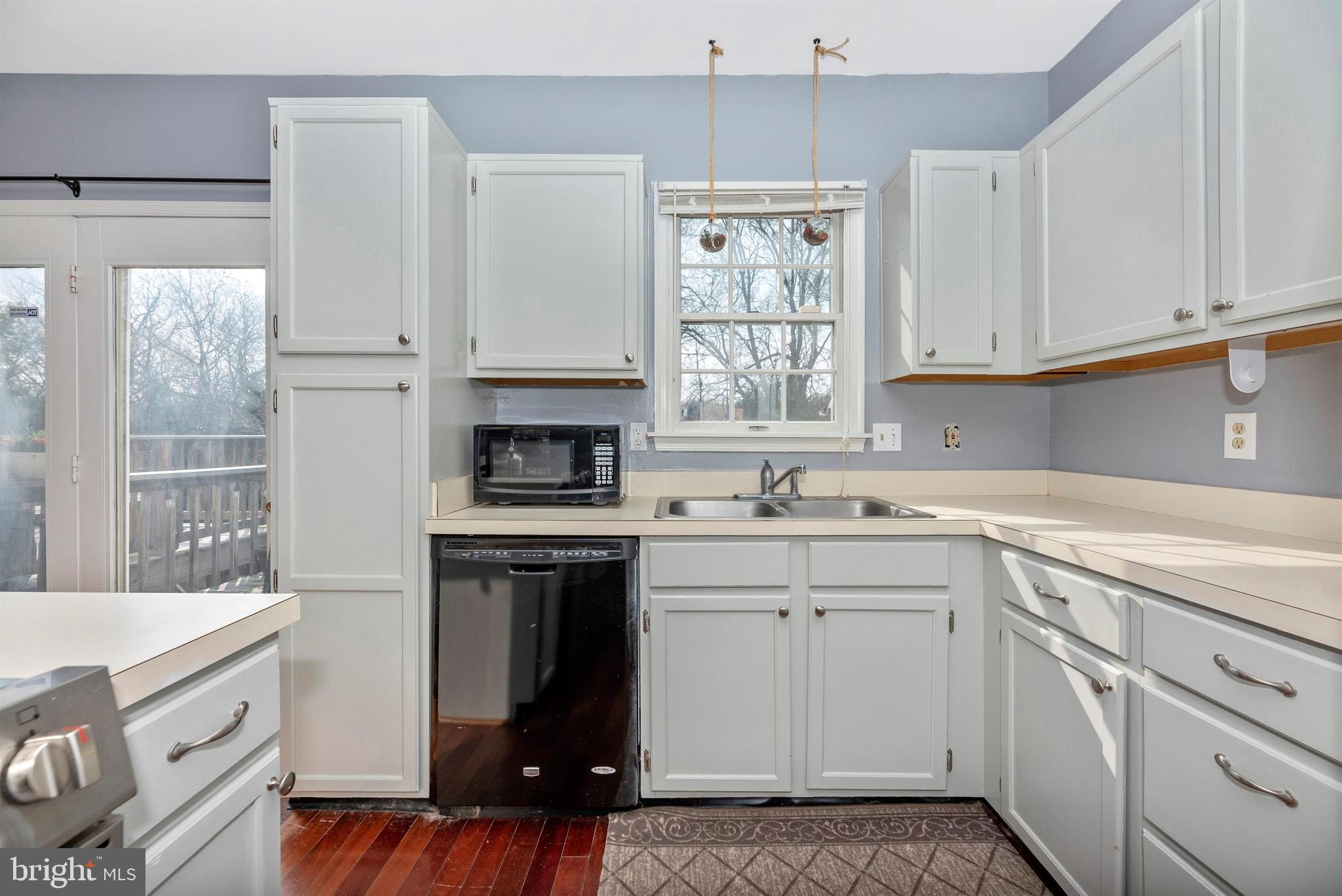 58 Victoria Square Frederick, MD 21702 - Photo 13 of 35