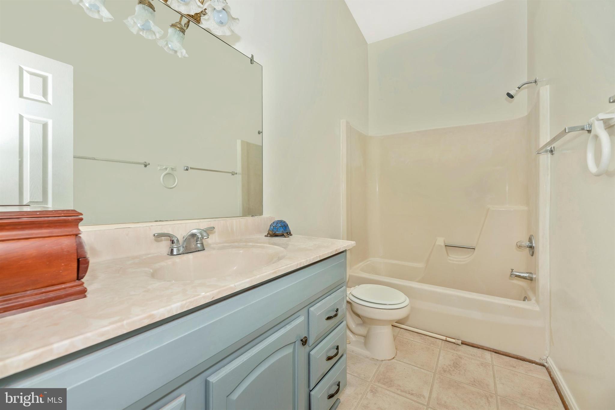 58 Victoria Square Frederick, MD 21702 - Photo 21 of 35 Master Bath