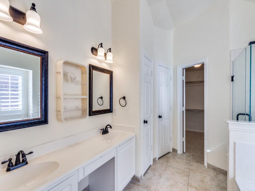 8008 Springmoss Drive Plano, TX 75025 - Photo 16 of 25