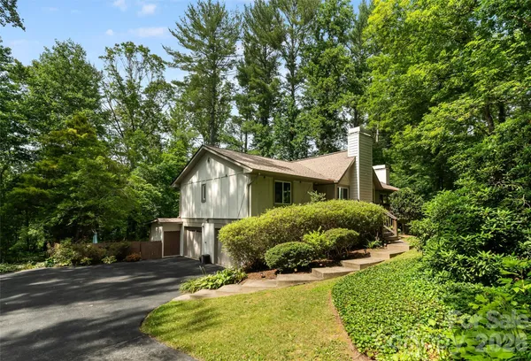 $595,000 | 16 Canterbury Drive, Arden, NC 28704