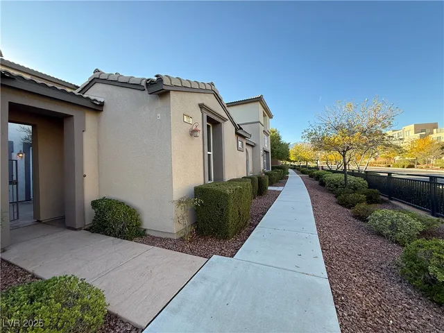 $2,295 | 11392 Belmont Lake Drive, Unit 103, Las Vegas, NV 89135