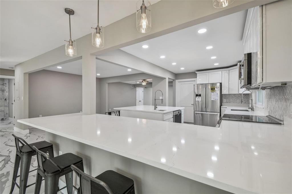 2042 Craft Lane Sarasota, FL 34239 - Photo 2 of 100