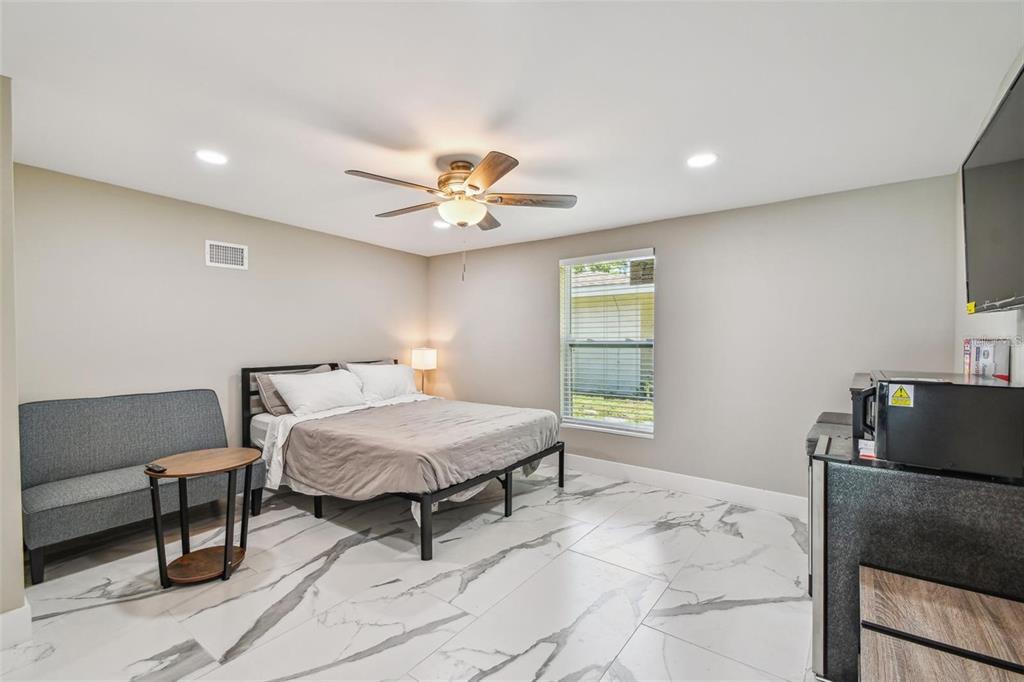 2042 Craft Lane Sarasota, FL 34239 - Photo 58 of 100