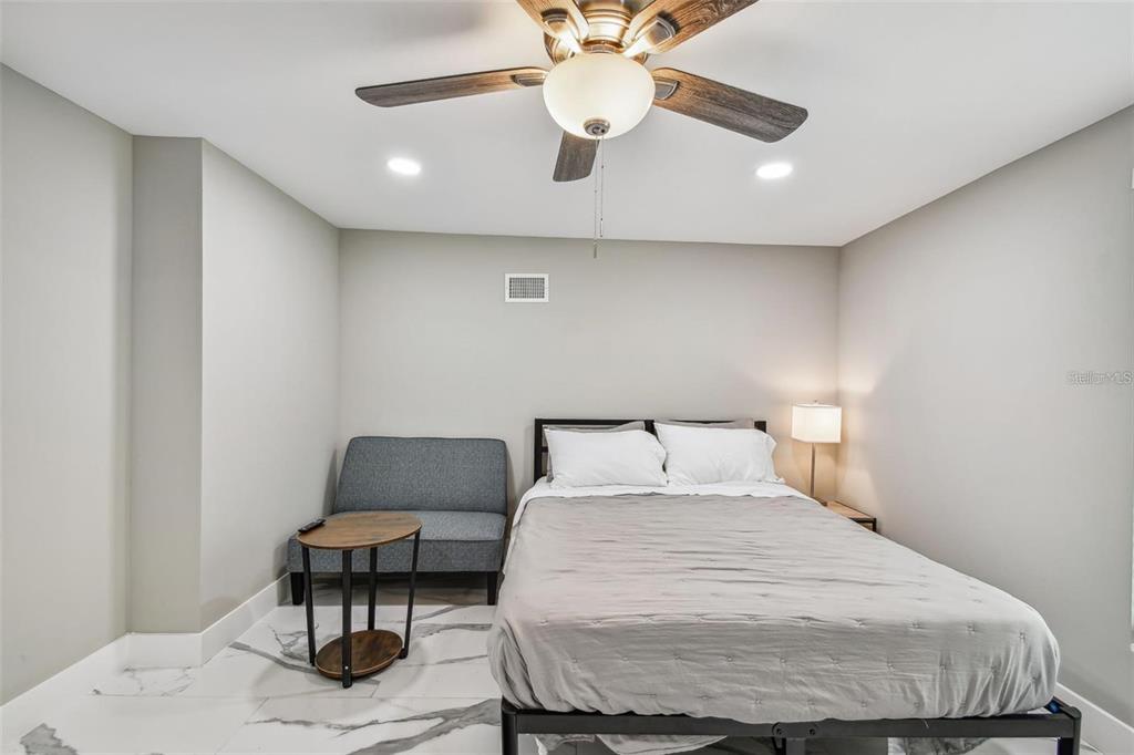 2042 Craft Lane Sarasota, FL 34239 - Photo 61 of 100