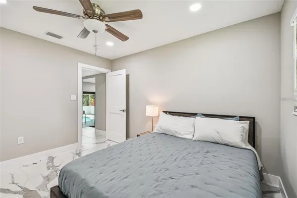 $6,800 | 2042 Craft Lane, Sarasota, FL 34239