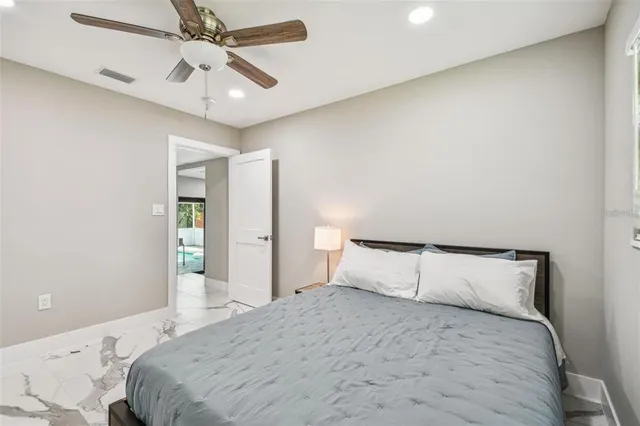 $6,800 | 2042 Craft Lane, Sarasota, FL 34239