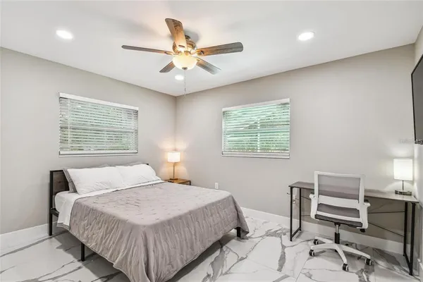 $6,800 | 2042 Craft Lane, Sarasota, FL 34239