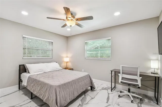 $6,800 | 2042 Craft Lane, Sarasota, FL 34239