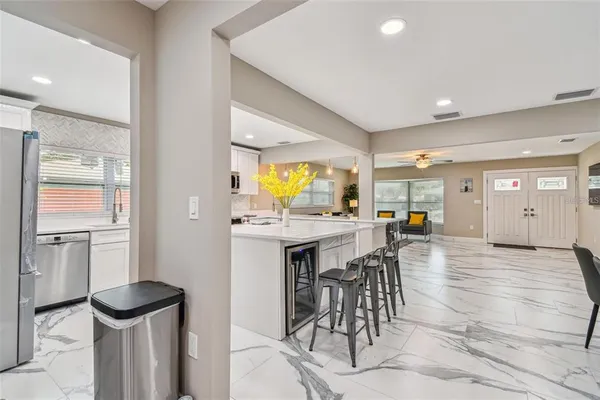 $6,800 | 2042 Craft Lane, Sarasota, FL 34239