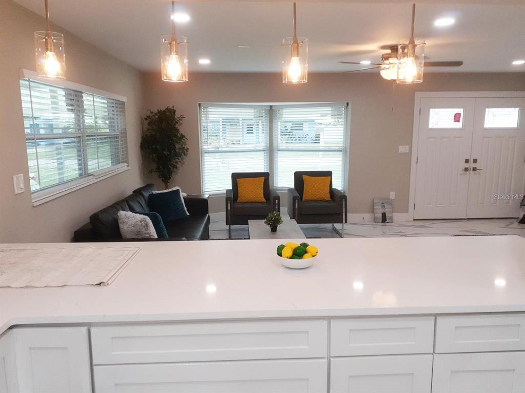 2042 Craft Lane Sarasota, FL 34239 - Photo 7 of 100