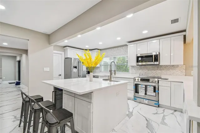 $6,800 | 2042 Craft Lane, Sarasota, FL 34239